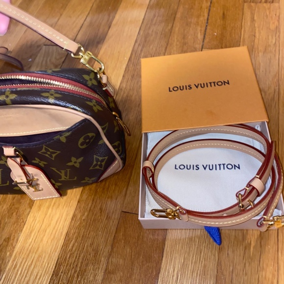 LV Shoulder strap - Picture 3 of 4
